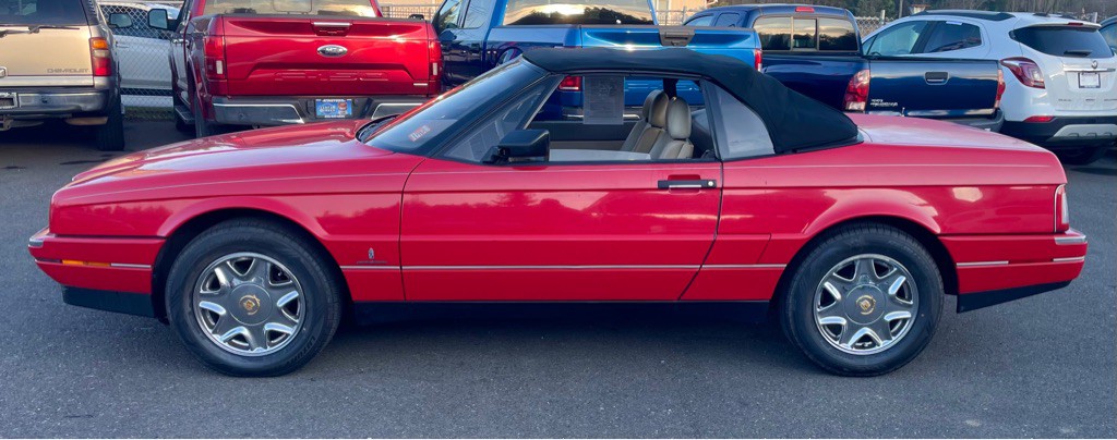 1991 Cadillac Allante Image 2