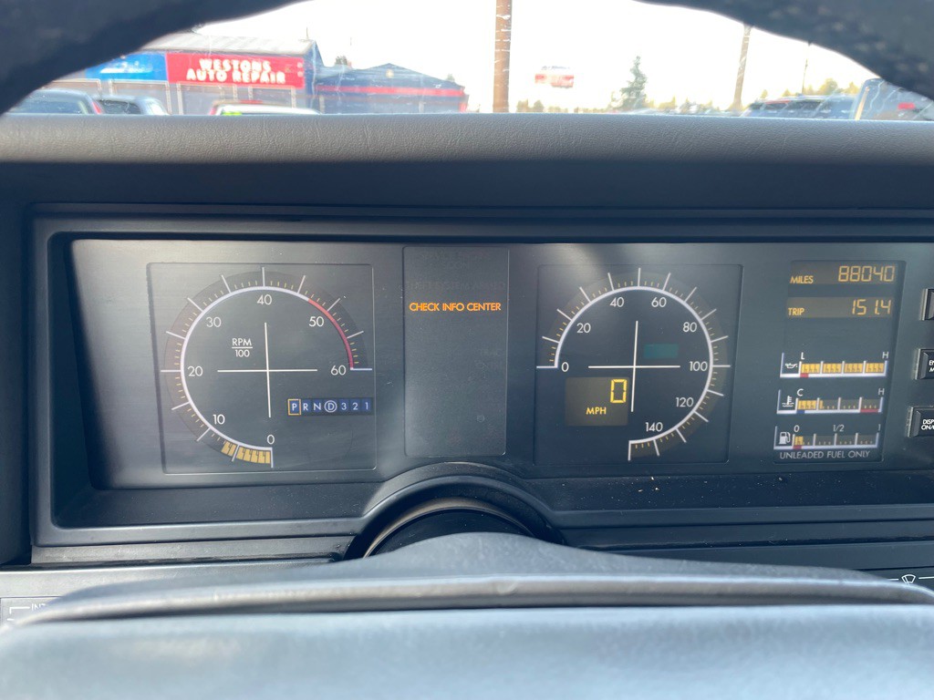 1991 Cadillac Allante Image 12