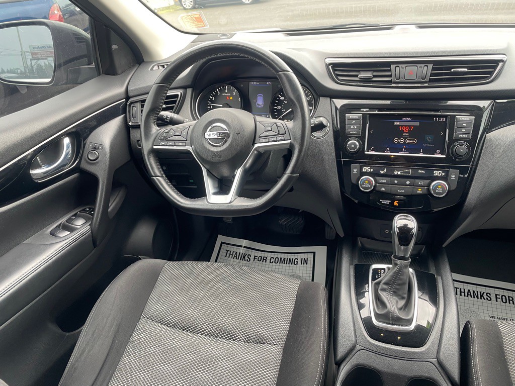2019 Nissan Rogue Image 11