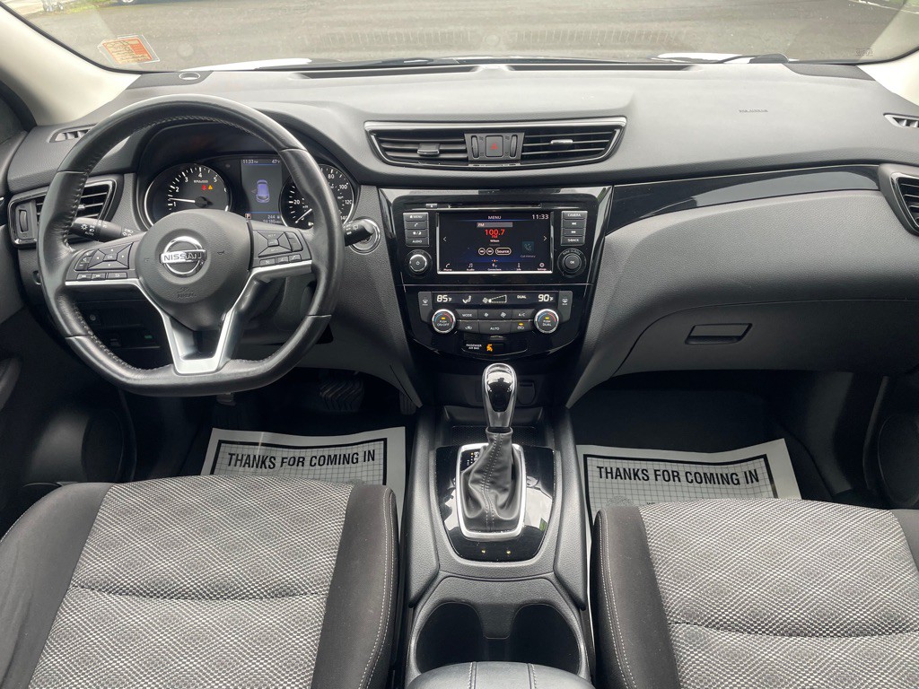 2019 Nissan Rogue Image 12