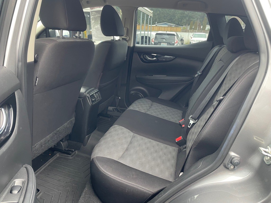 2019 Nissan Rogue Image 19