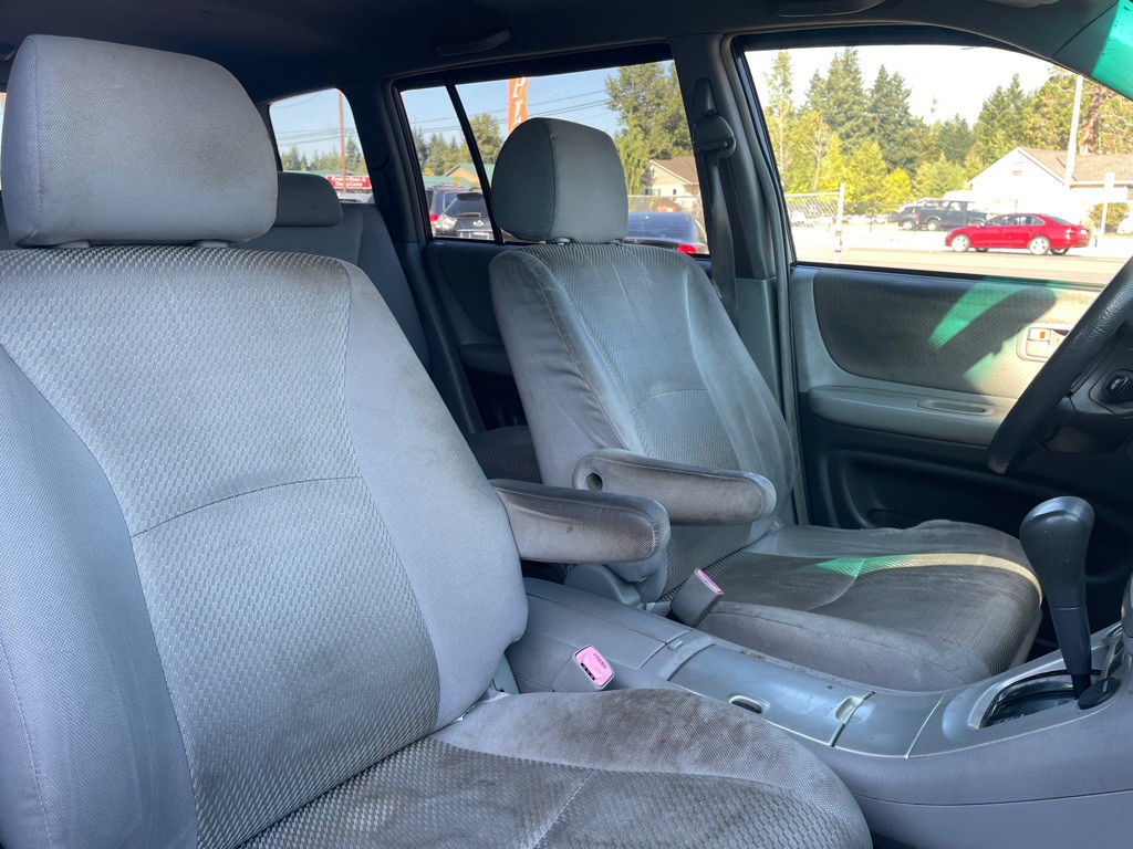 2005 Toyota Highlander Image 12