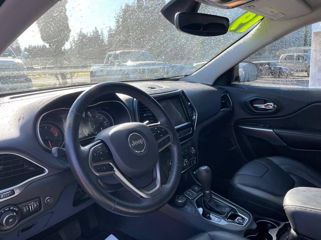 2019 Jeep Cherokee Image 9