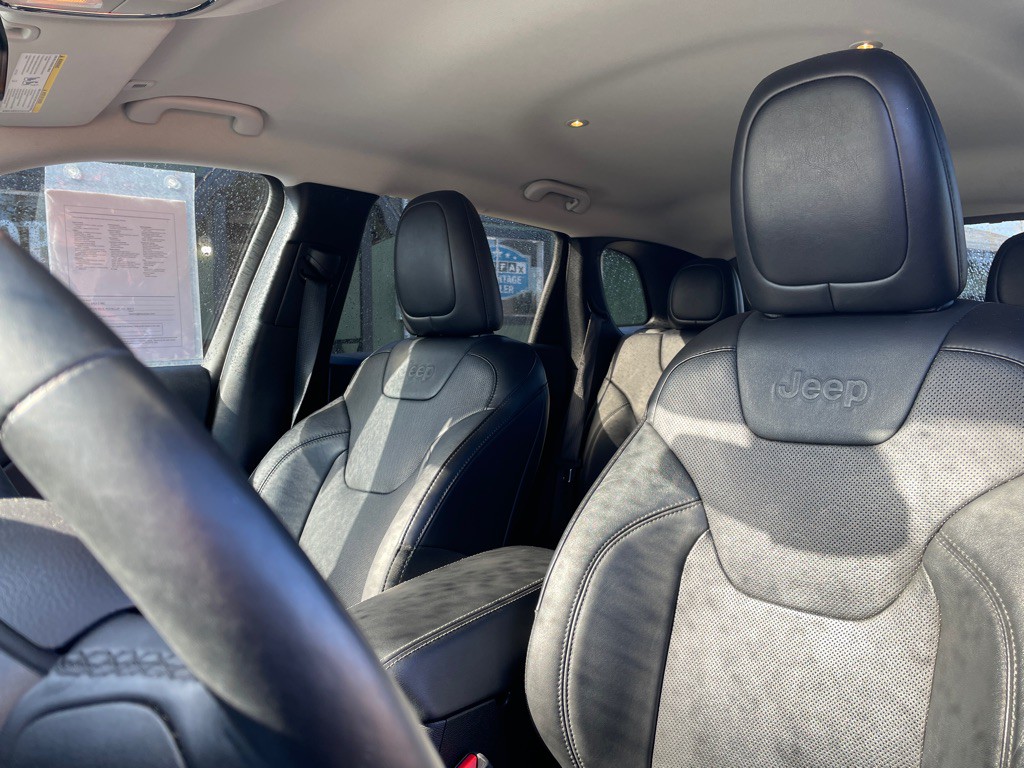 2019 Jeep Cherokee Image 10