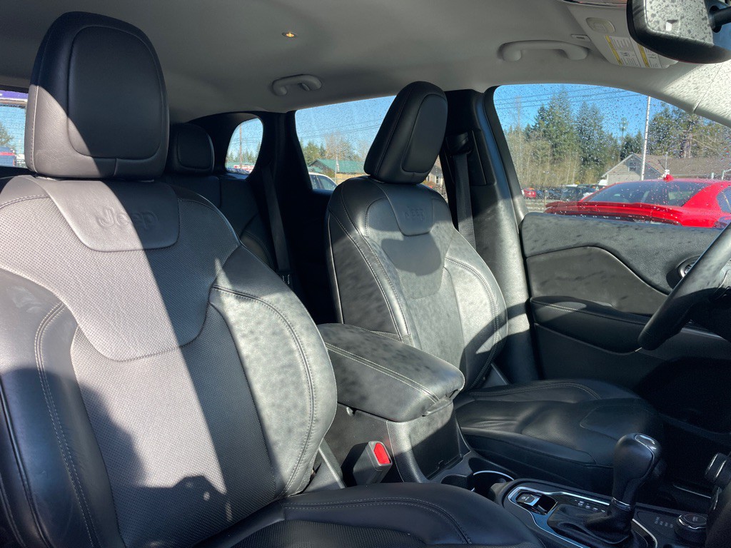 2019 Jeep Cherokee Image 12