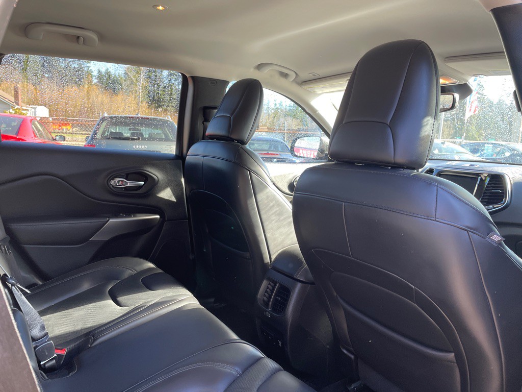 2019 Jeep Cherokee Image 14