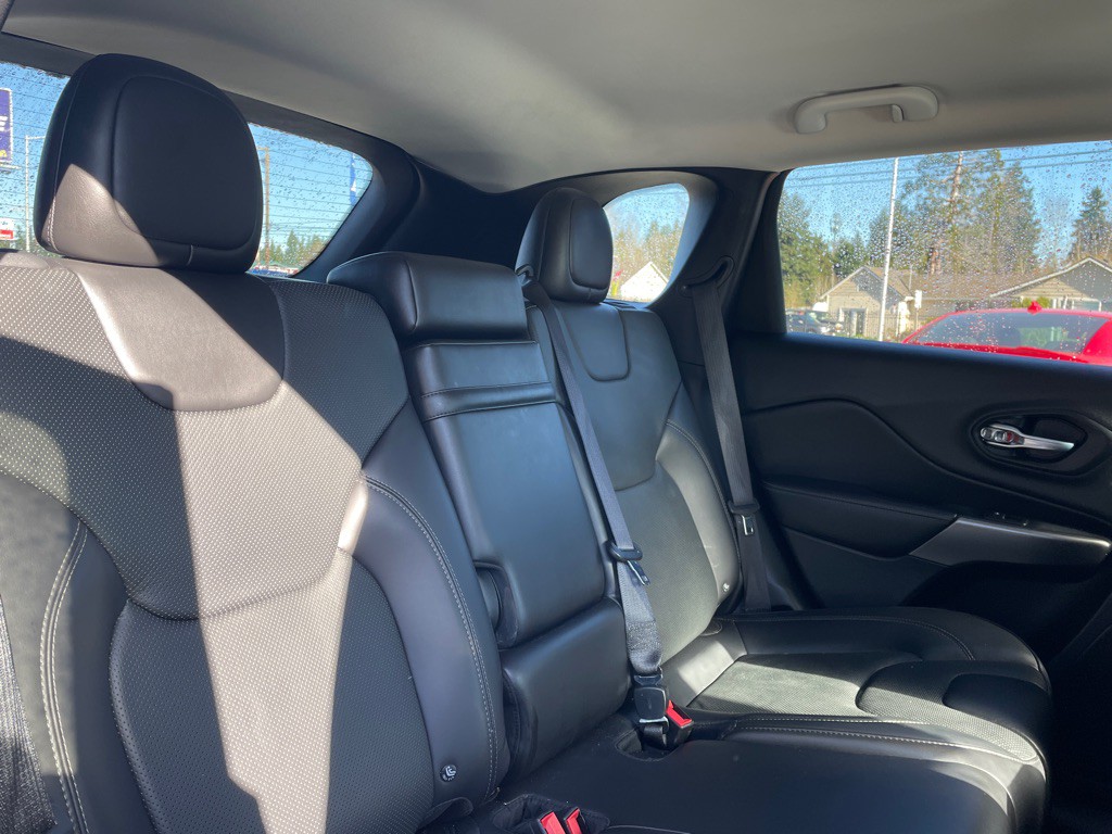 2019 Jeep Cherokee Image 15