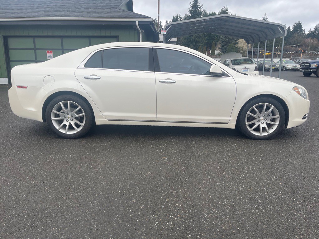 2011 Chevrolet Malibu Image 6