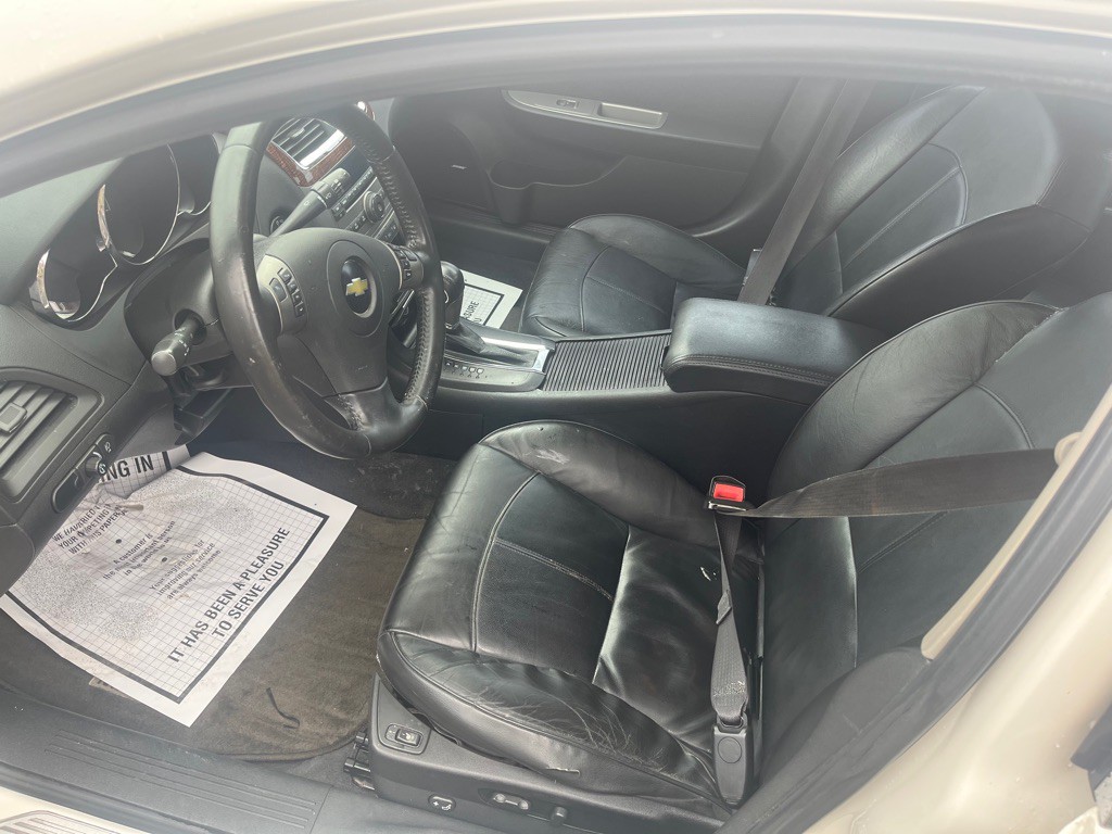 2011 Chevrolet Malibu Image 9