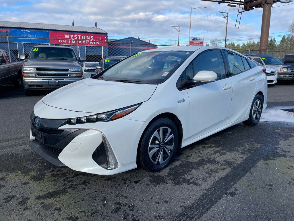 2017 Toyota Prius Image 1