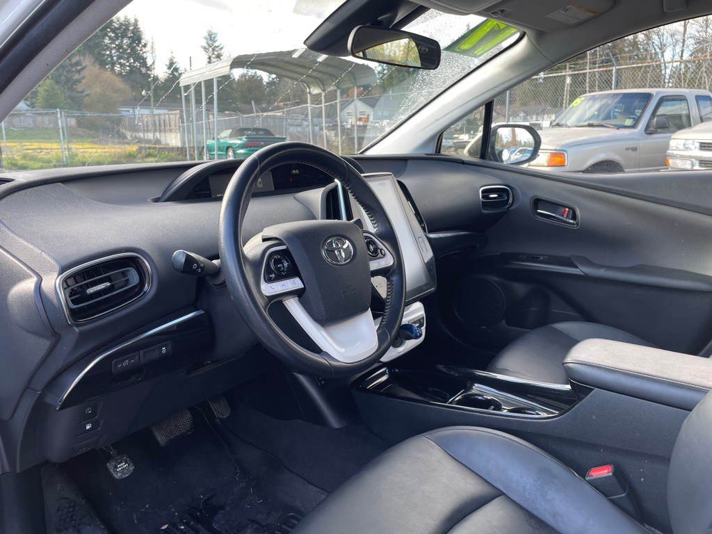 2017 Toyota Prius Image 9