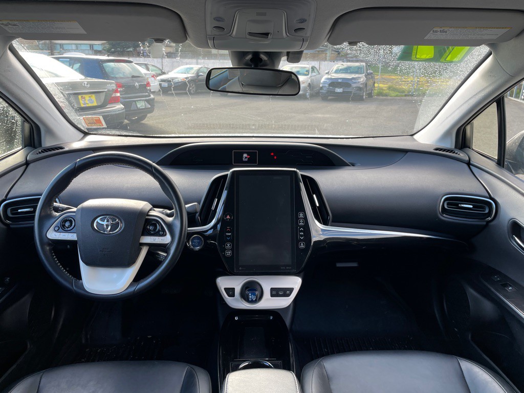 2017 Toyota Prius Image 13