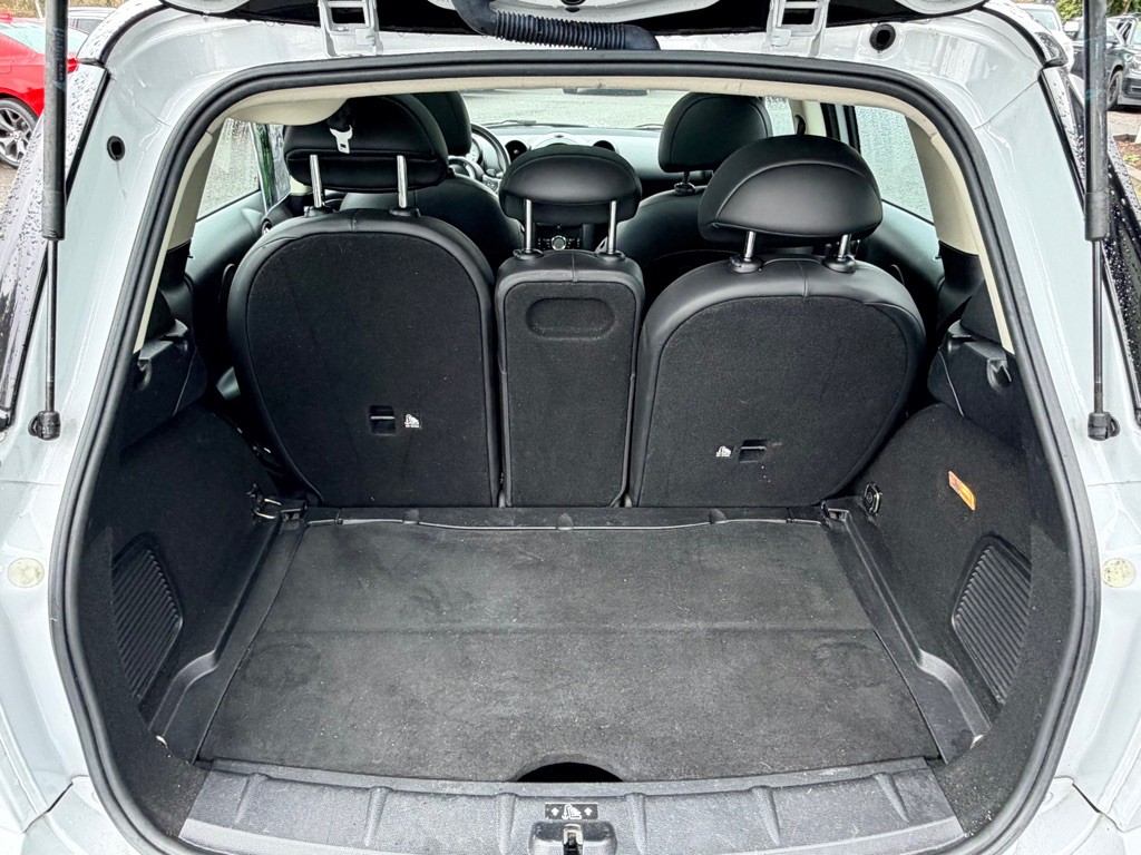 2014 MINI Cooper Image 11