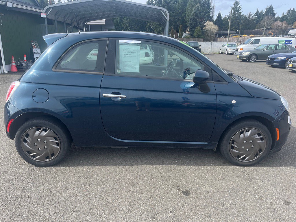 2014 FIAT 500 Image 6