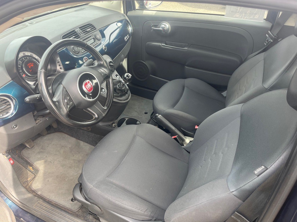 2014 FIAT 500 Image 9
