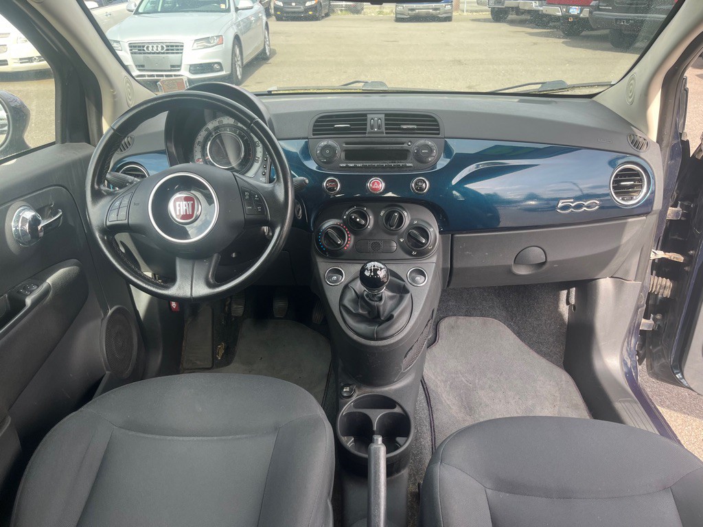 2014 FIAT 500 Image 11