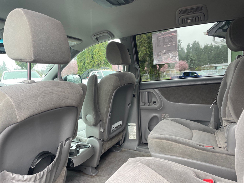 2005 Toyota Sienna Image 17