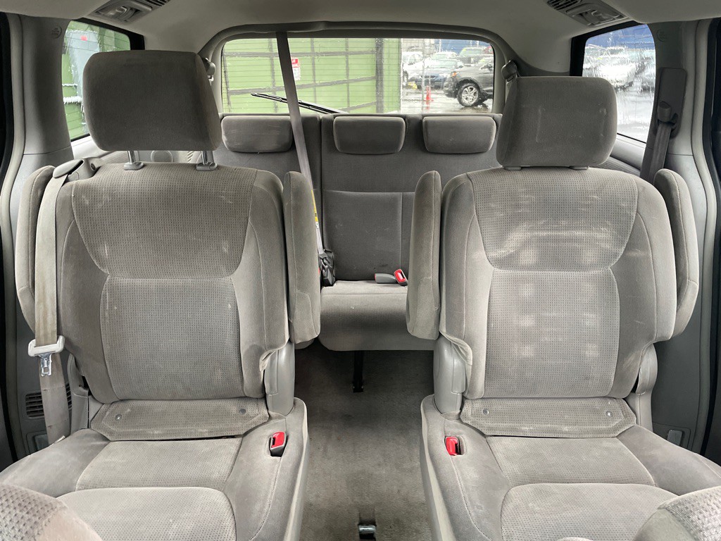 2005 Toyota Sienna Image 18