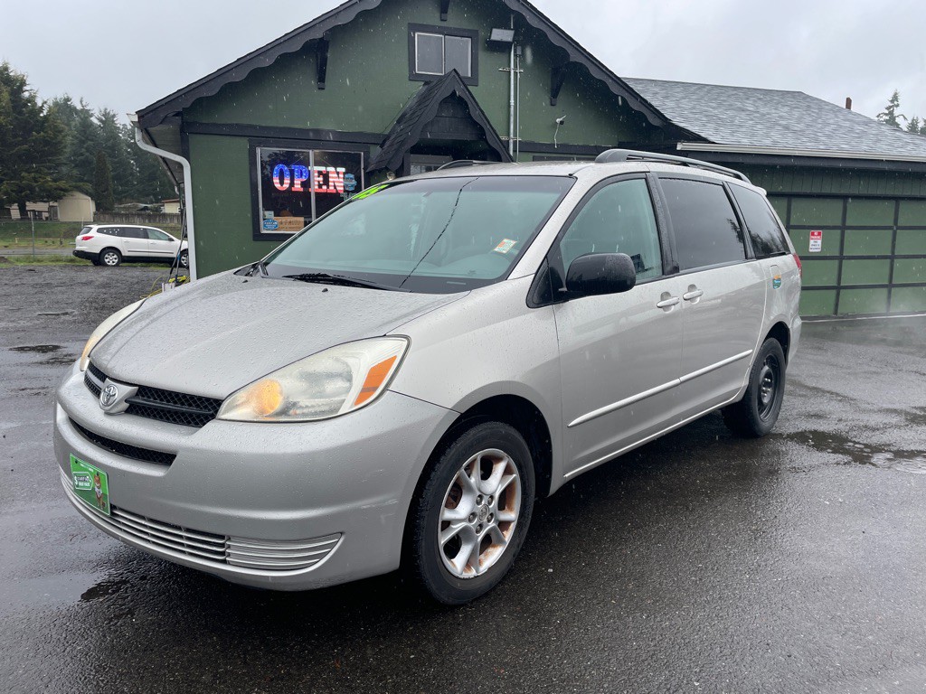 2005 Toyota Sienna Image 1