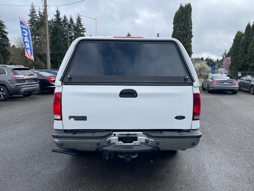2003 Ford F-250 Image 6