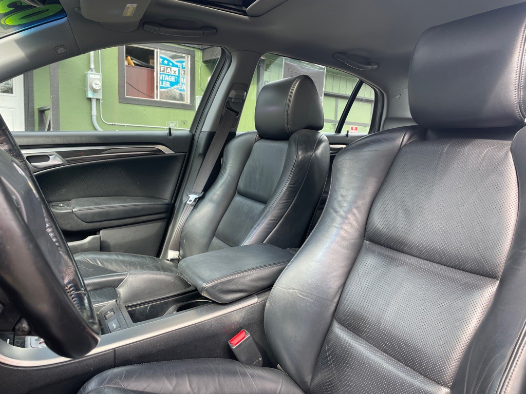 2005 Acura TL Image 10