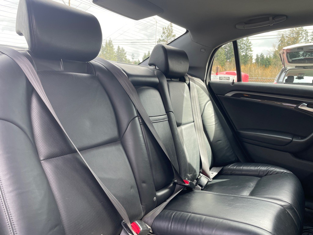 2005 Acura TL Image 15