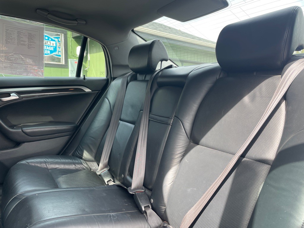 2005 Acura TL Image 17