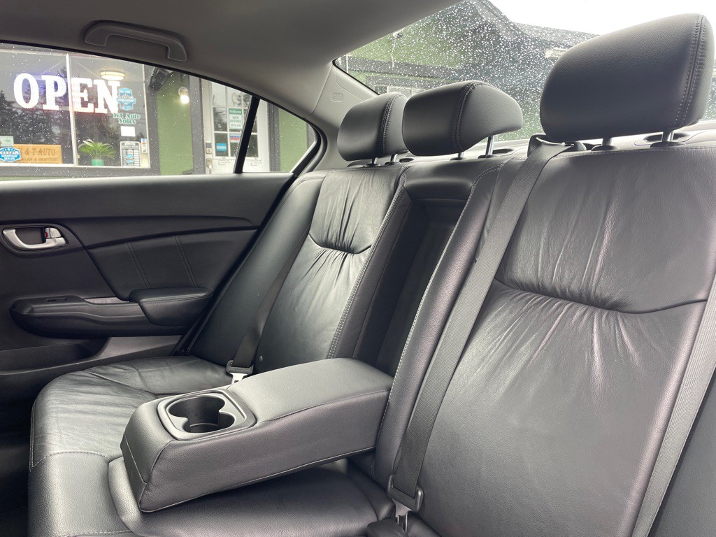 2015 Honda Civic Image 17