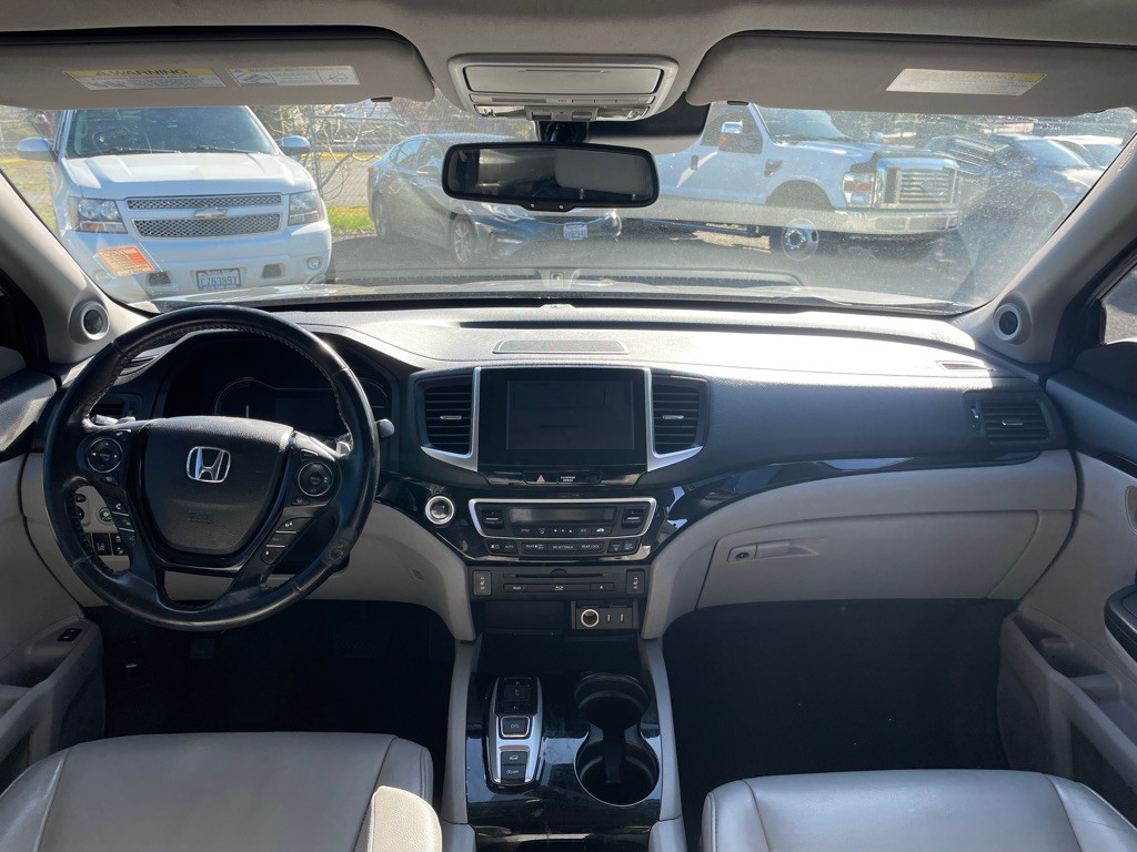 2016 Honda Pilot Image 13
