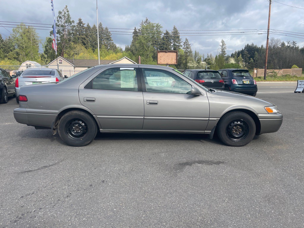 1997 Toyota Camry Image 4