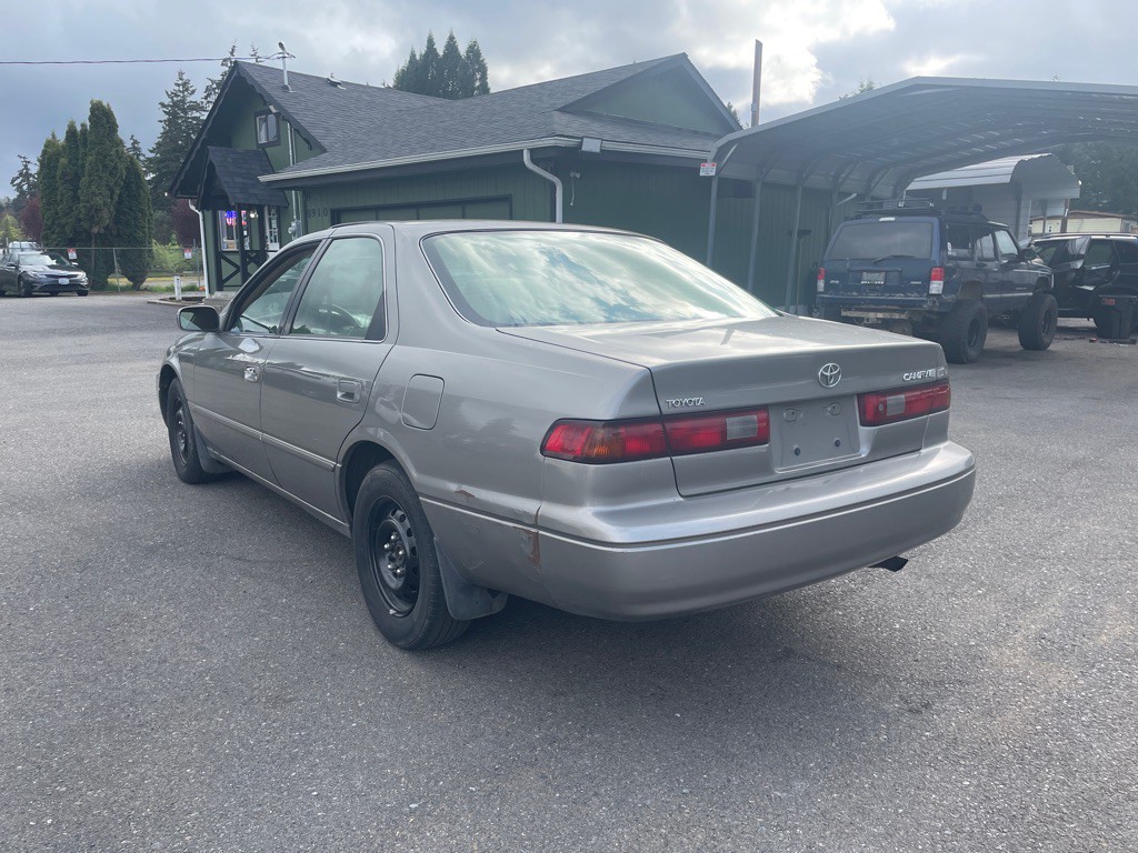 1997 Toyota Camry Image 7