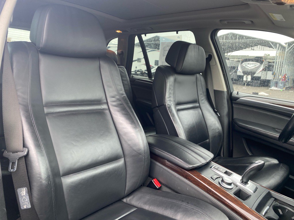 2009 BMW X5 Image 8