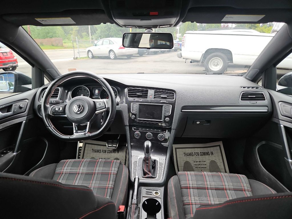 2016 Volkswagen GTI Image 15