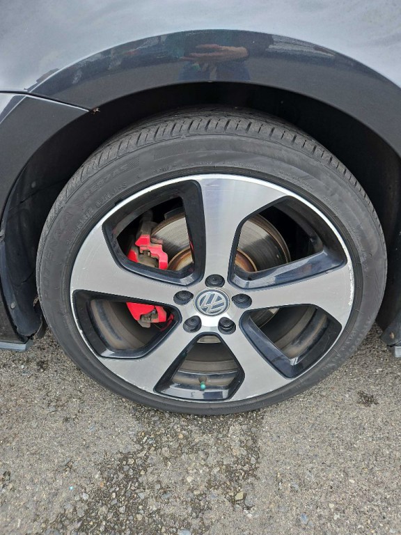 2016 Volkswagen GTI Image 20