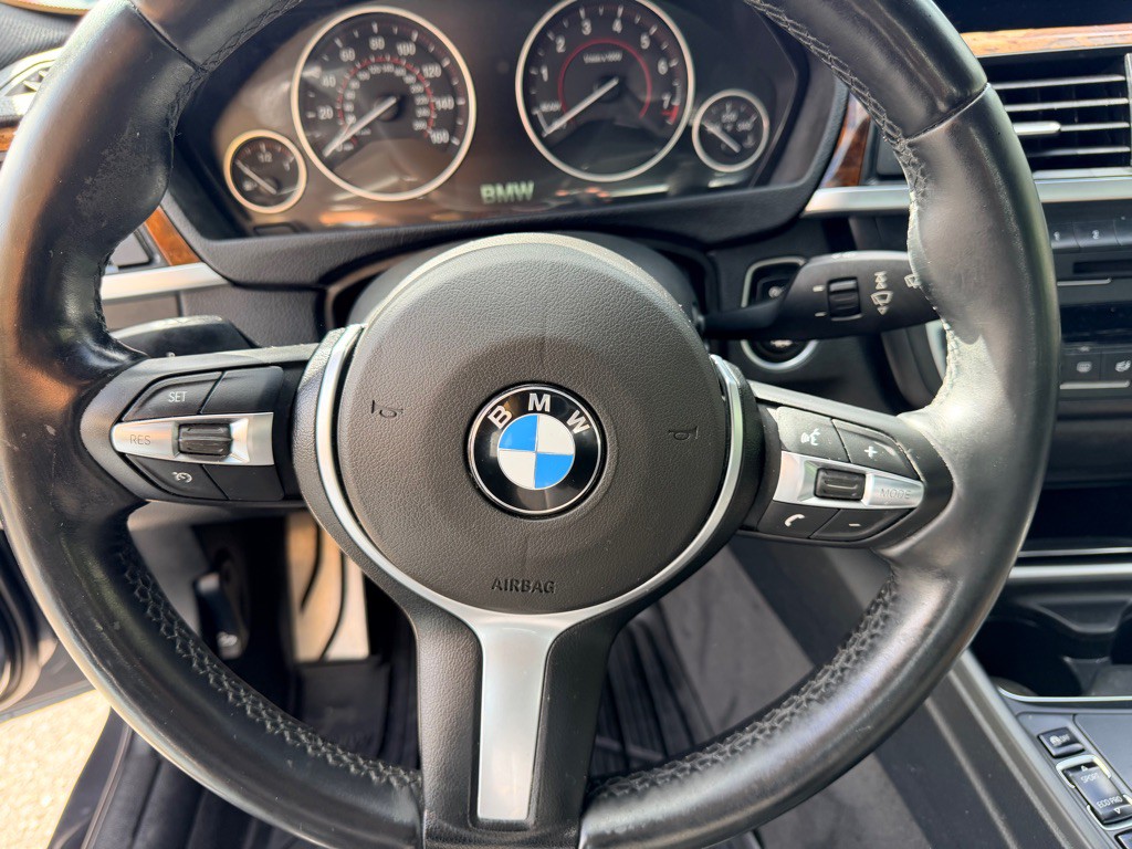 2014 BMW 3 Series Image 14
