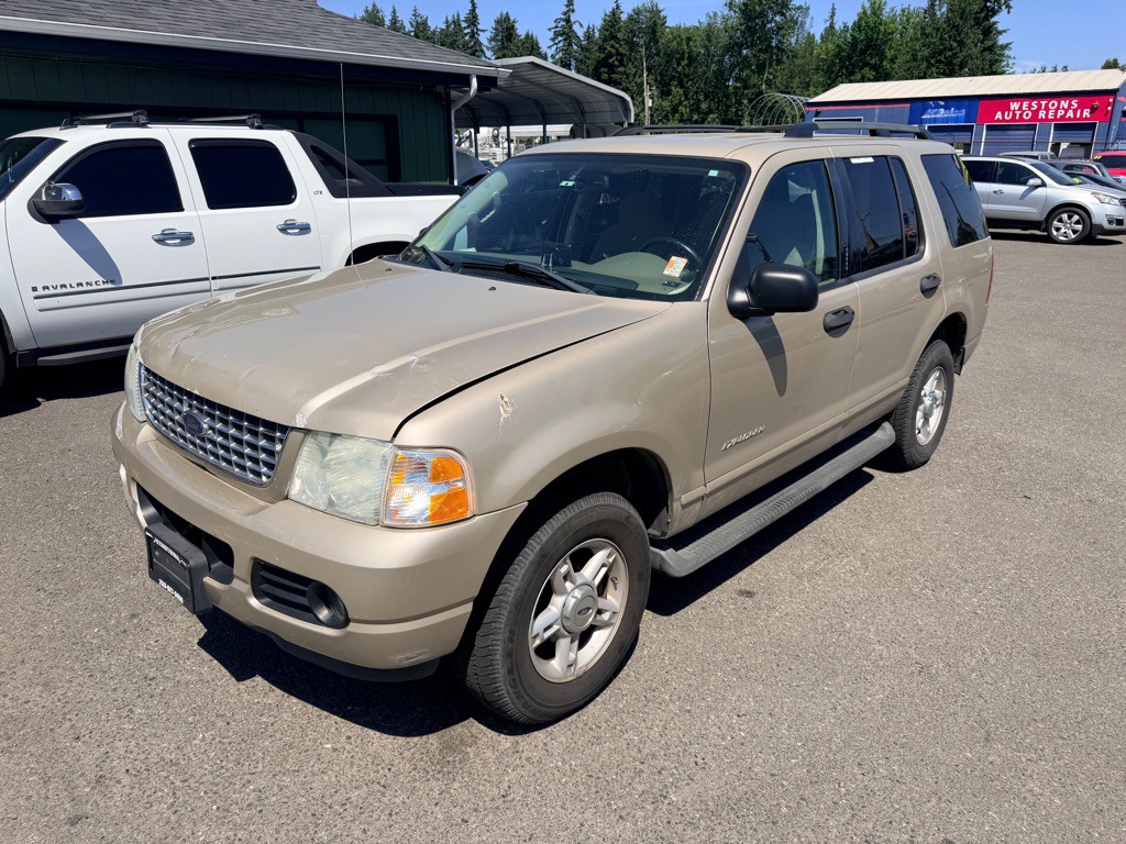 2004 Ford Explorer Image 1