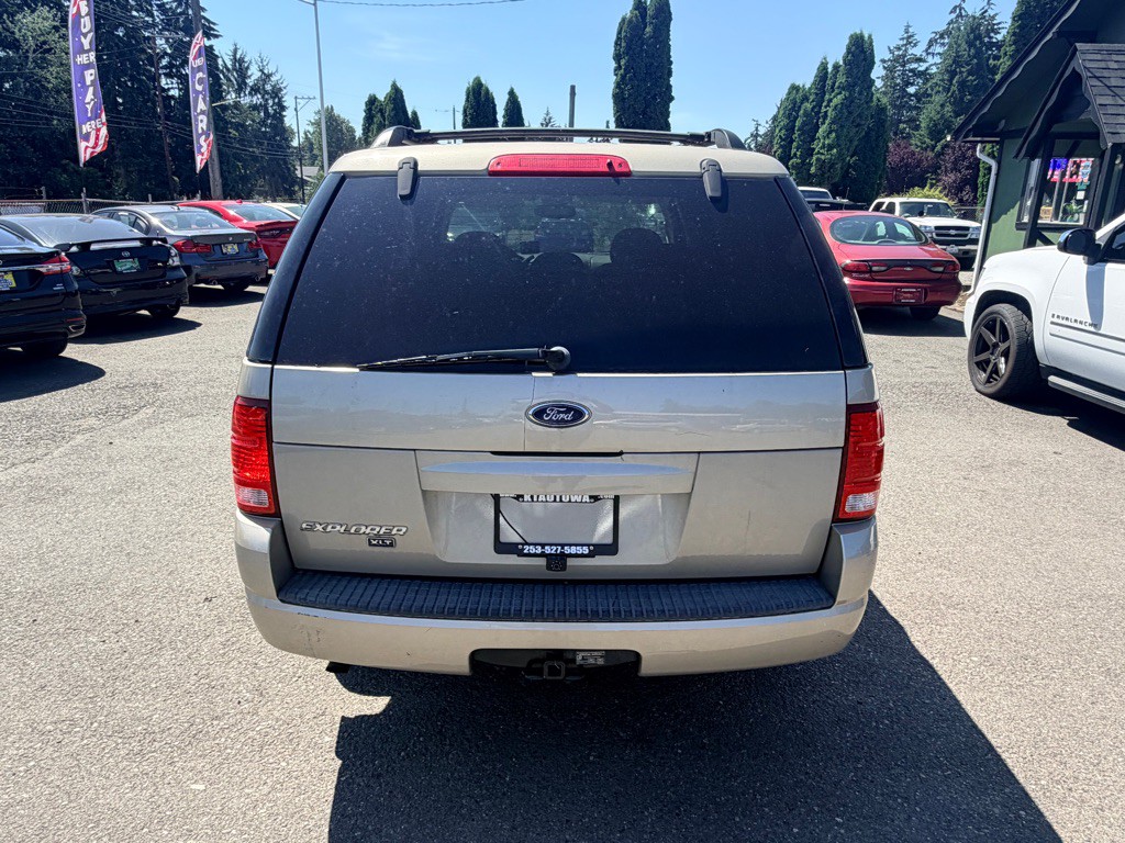 2004 Ford Explorer Image 4