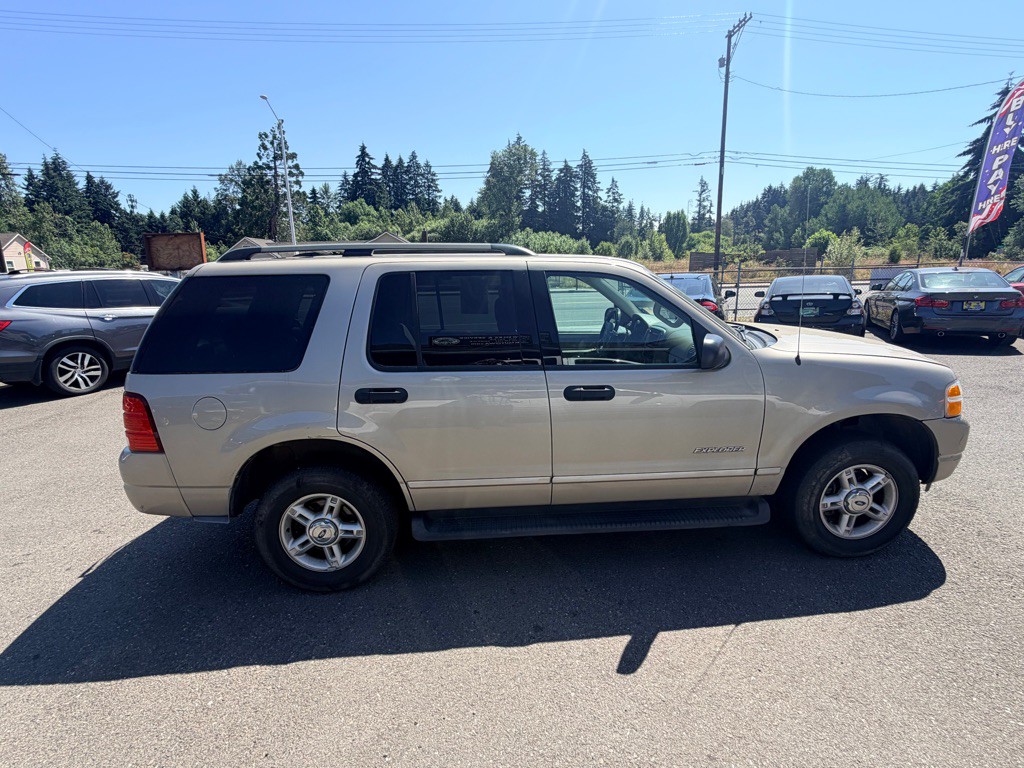 2004 Ford Explorer Image 6