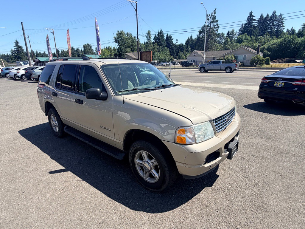 2004 Ford Explorer Image 7