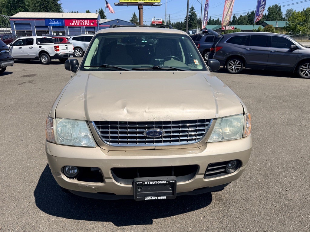 2004 Ford Explorer Image 8