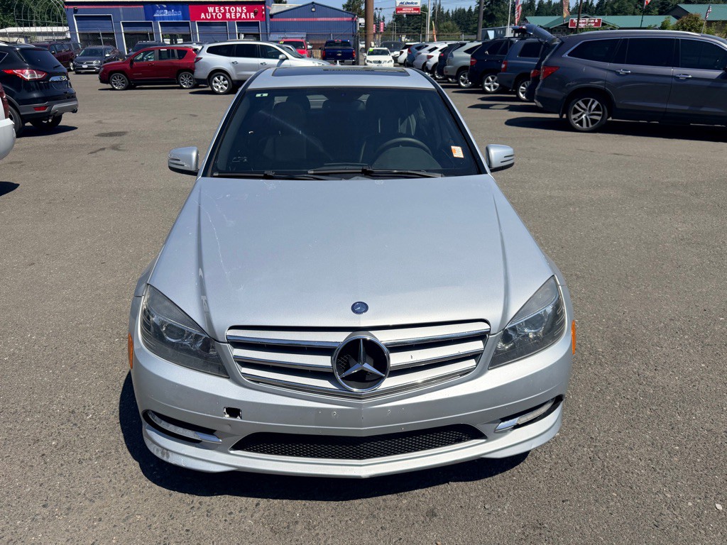 2011 Mercedes-Benz C-Class Image 8
