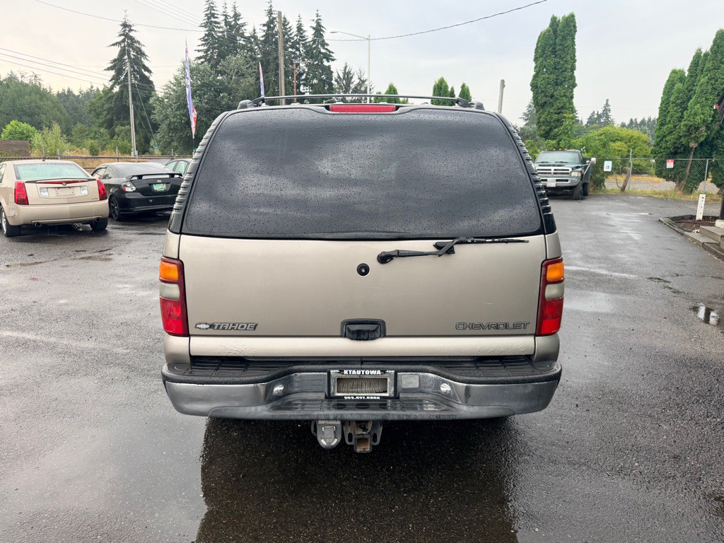 2001 Chevrolet Tahoe Image 4