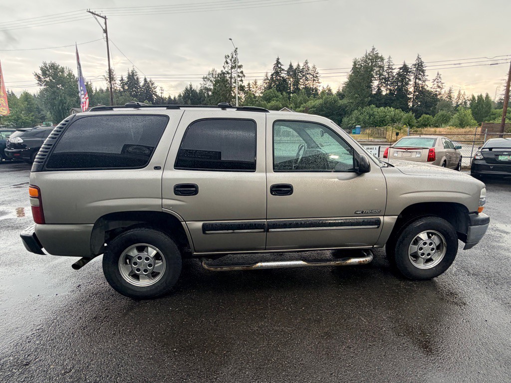 2001 Chevrolet Tahoe Image 6