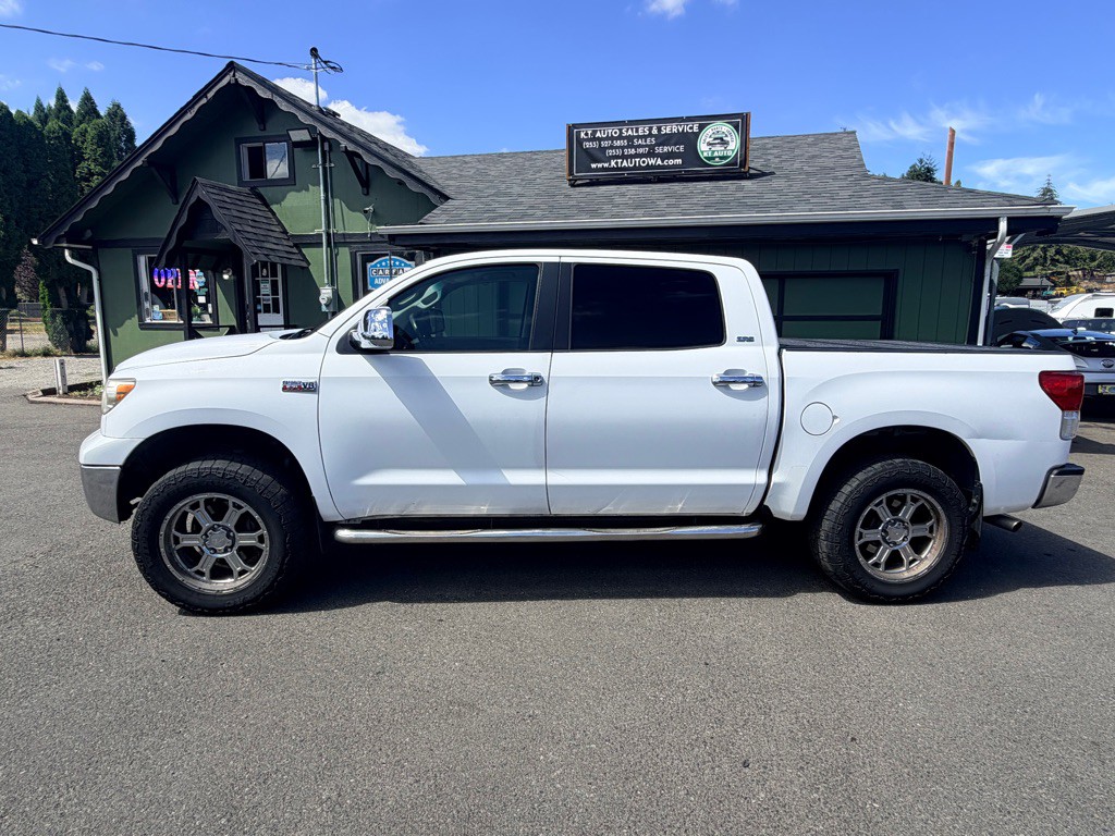 2010 Toyota Tundra Image 2