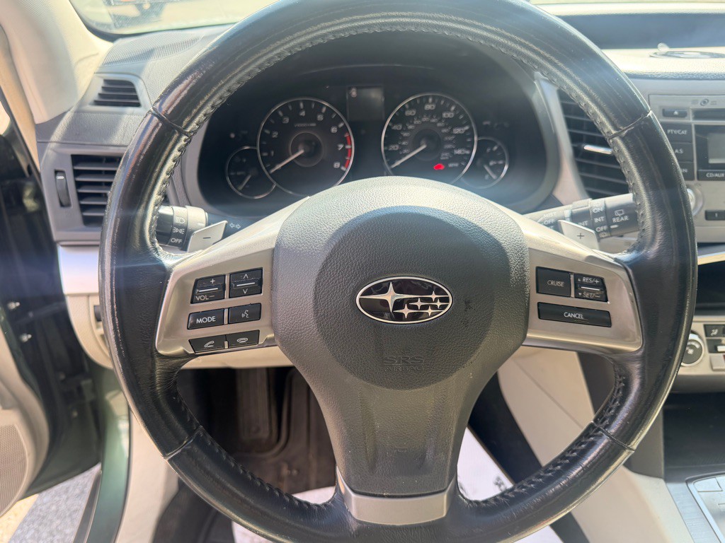 2012 Subaru Outback Image 15