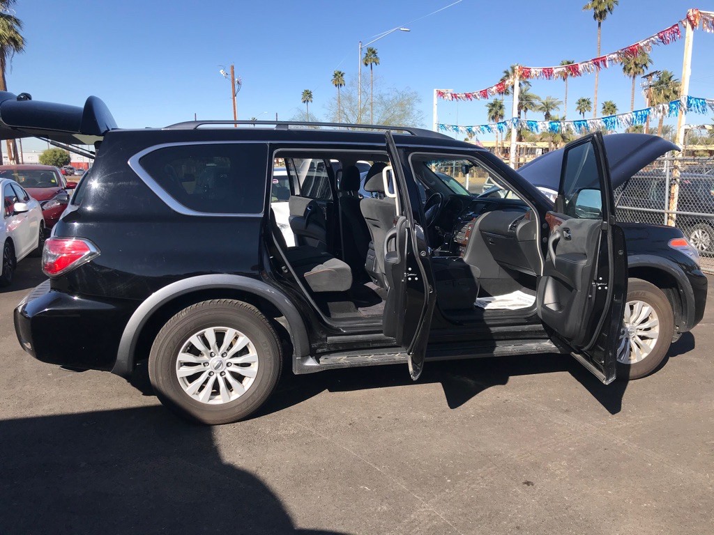2019 Nissan Armada Image 2