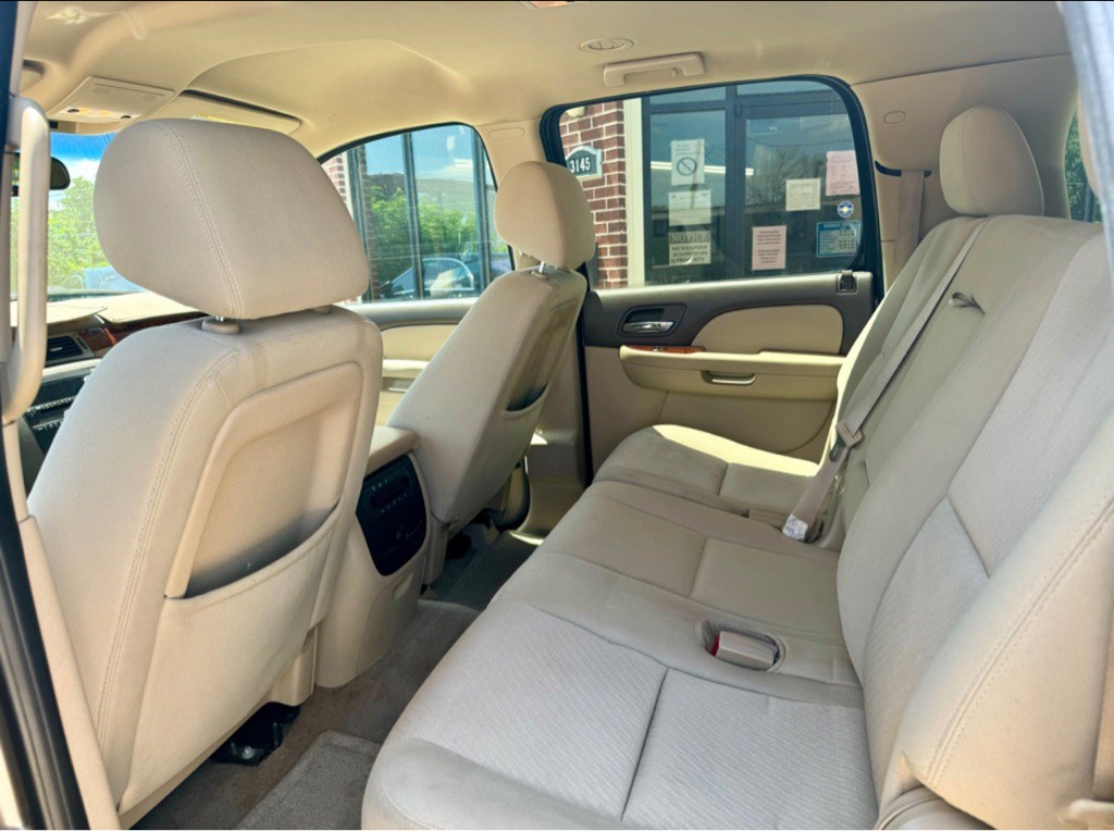 2011 GMC Yukon Image 6