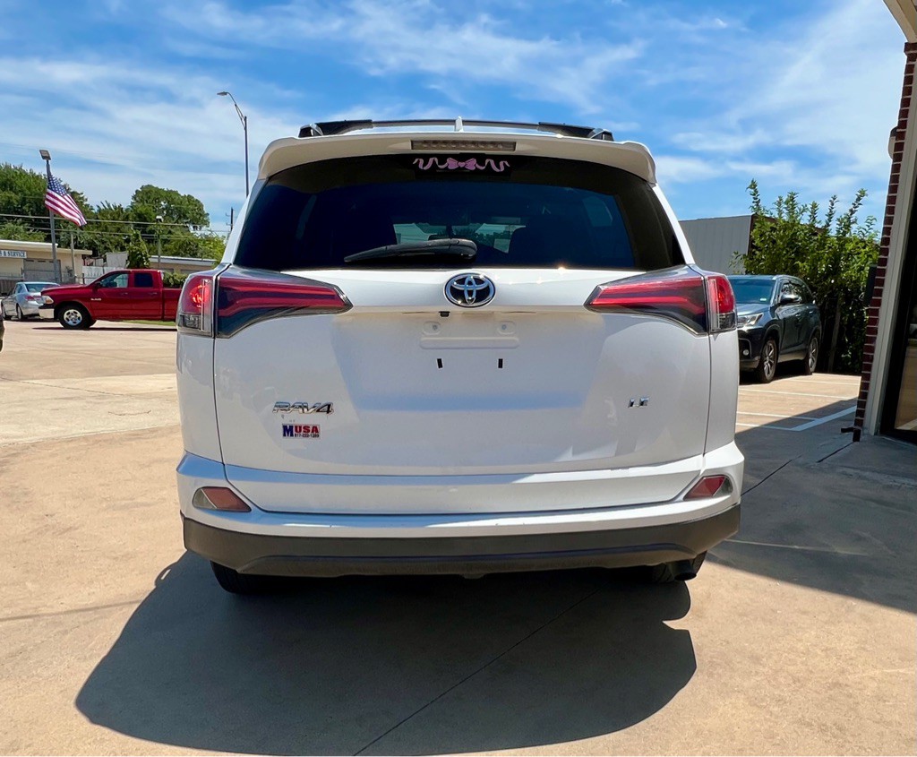 2016 Toyota Rav4 Image 4