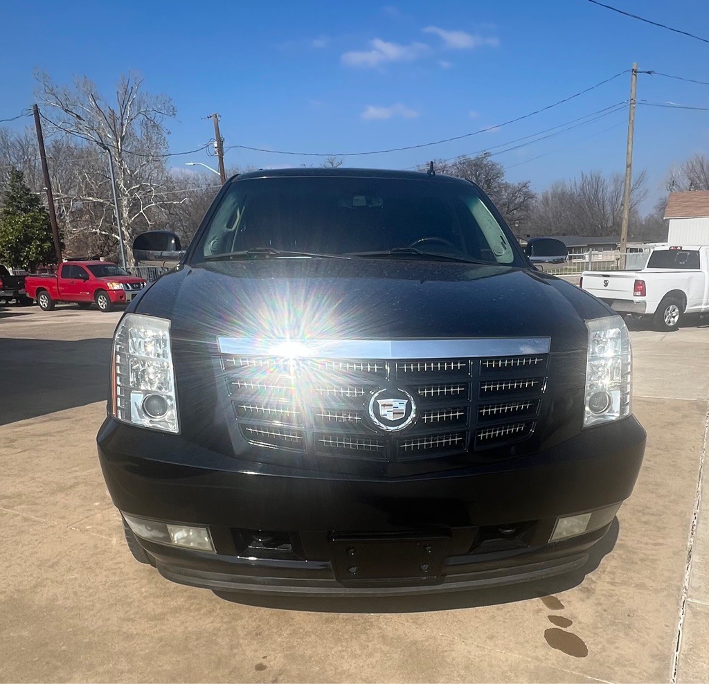 2010 Cadillac Escalade Image 6