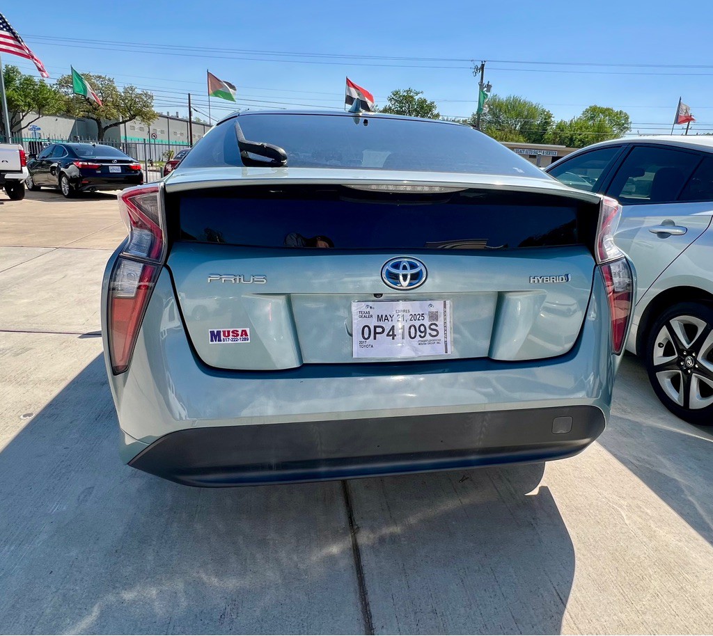 2017 Toyota Prius Image 4